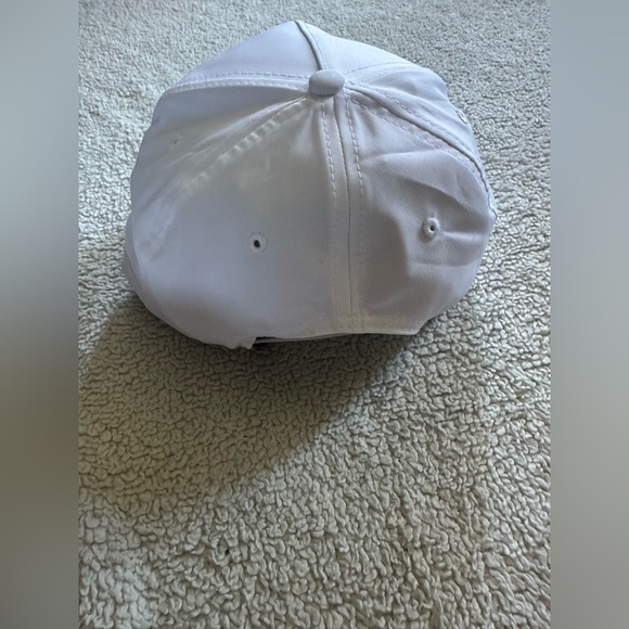 Imperial White True Fit golf  Cap - Picture 2 of 8